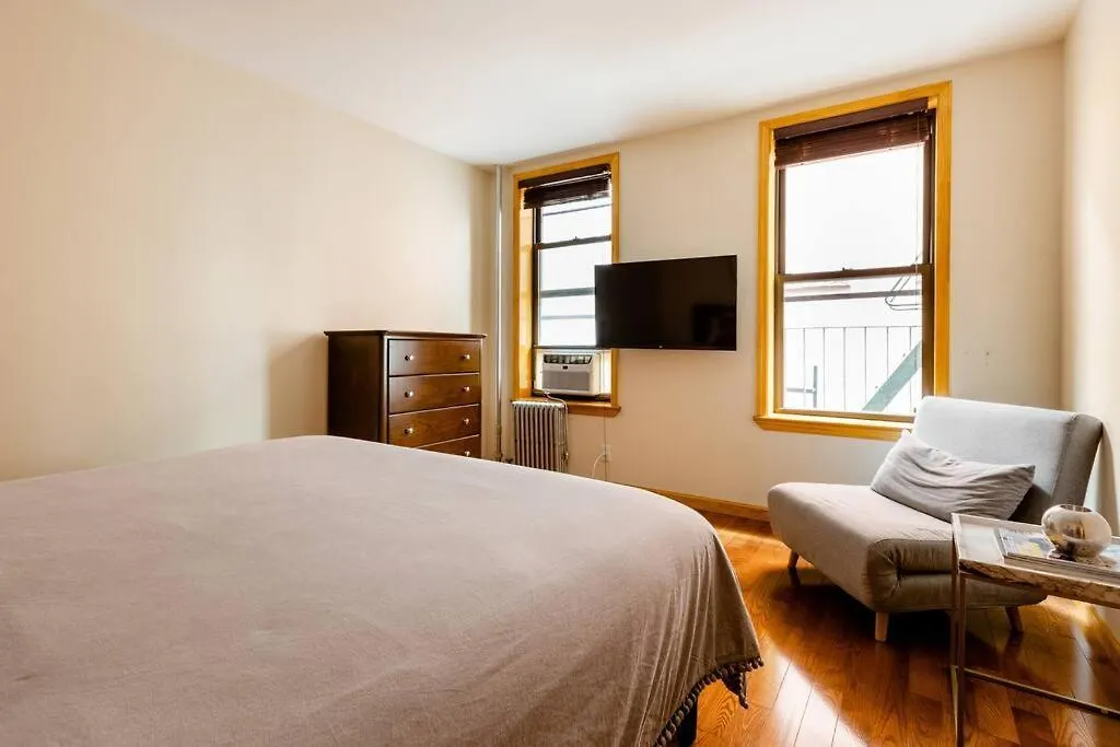 2 Bedroom King Bed Apartment Nowy Jork