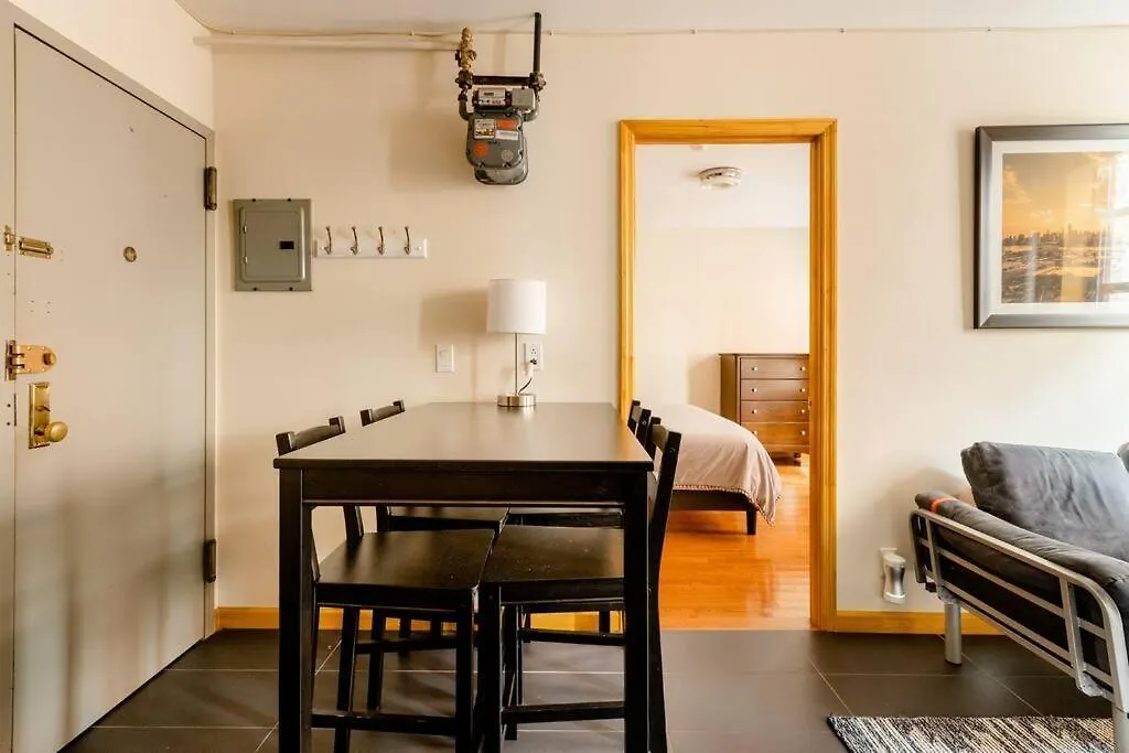 2 Bedroom King Bed Apartment Nowy Jork